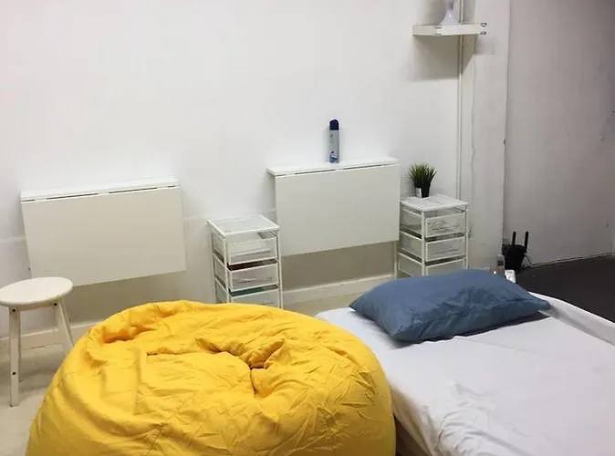 Bed & Breakfast Kzy Forest/bts Udomsuk Bangkok